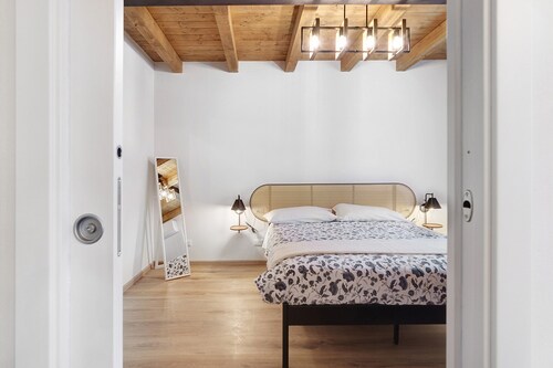 Apartment with River View Bedroom