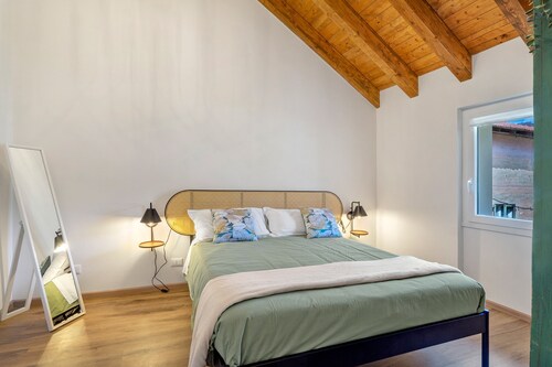Deluxe Apartment with Bedroom