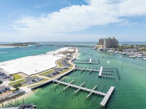 Marina - Waterfront townhome with private & Public beach access + paddle to Destin Harbor (Destin)