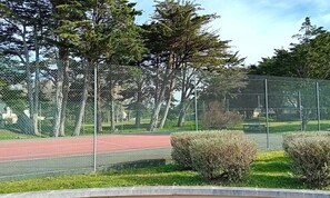 Sport court - Apartment with swimming pool in Le Pouliguen (Le Pouliguen)