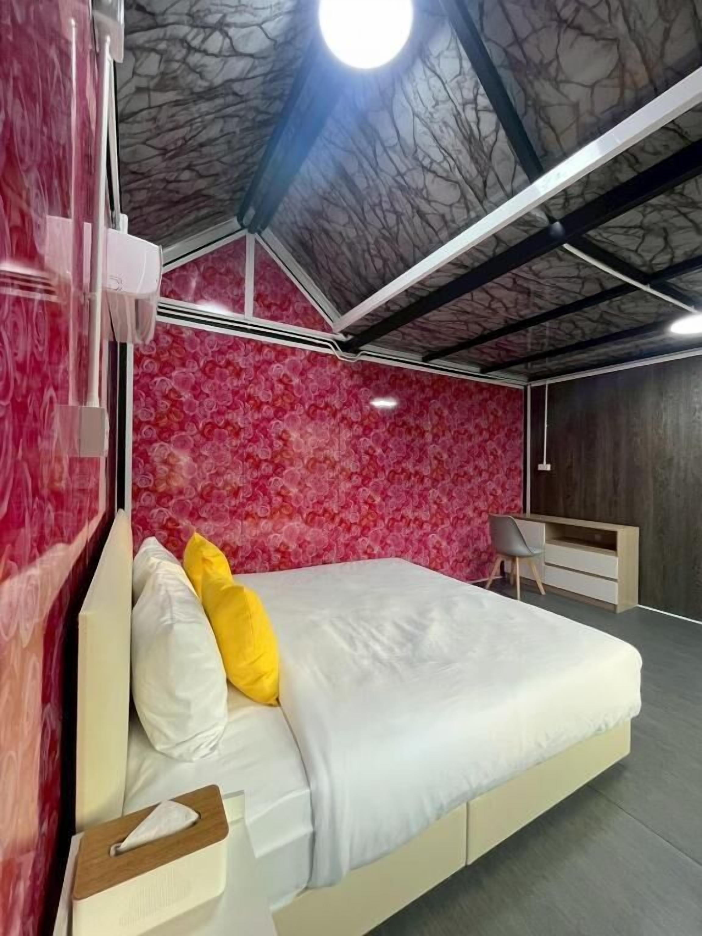 Standard enkelrum - balkong - utsikt mot bergen