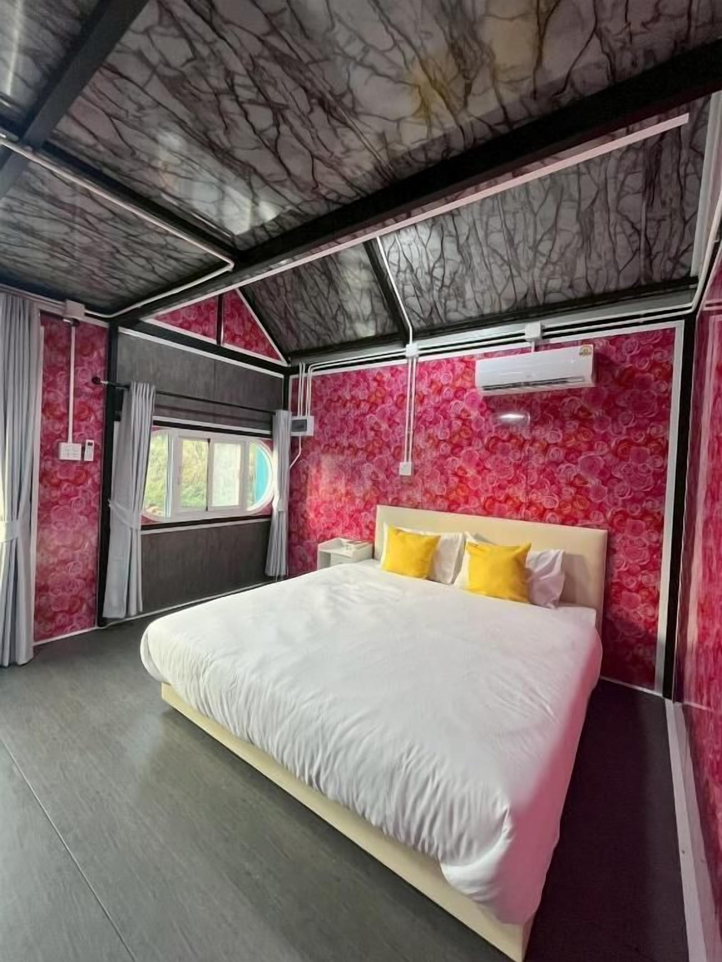 Standard enkelrum - balkong - utsikt mot bergen