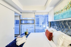 Elite Suite, 1 Bedroom, Non Smoking | Individually decorated, individually furnished, blackout drapes