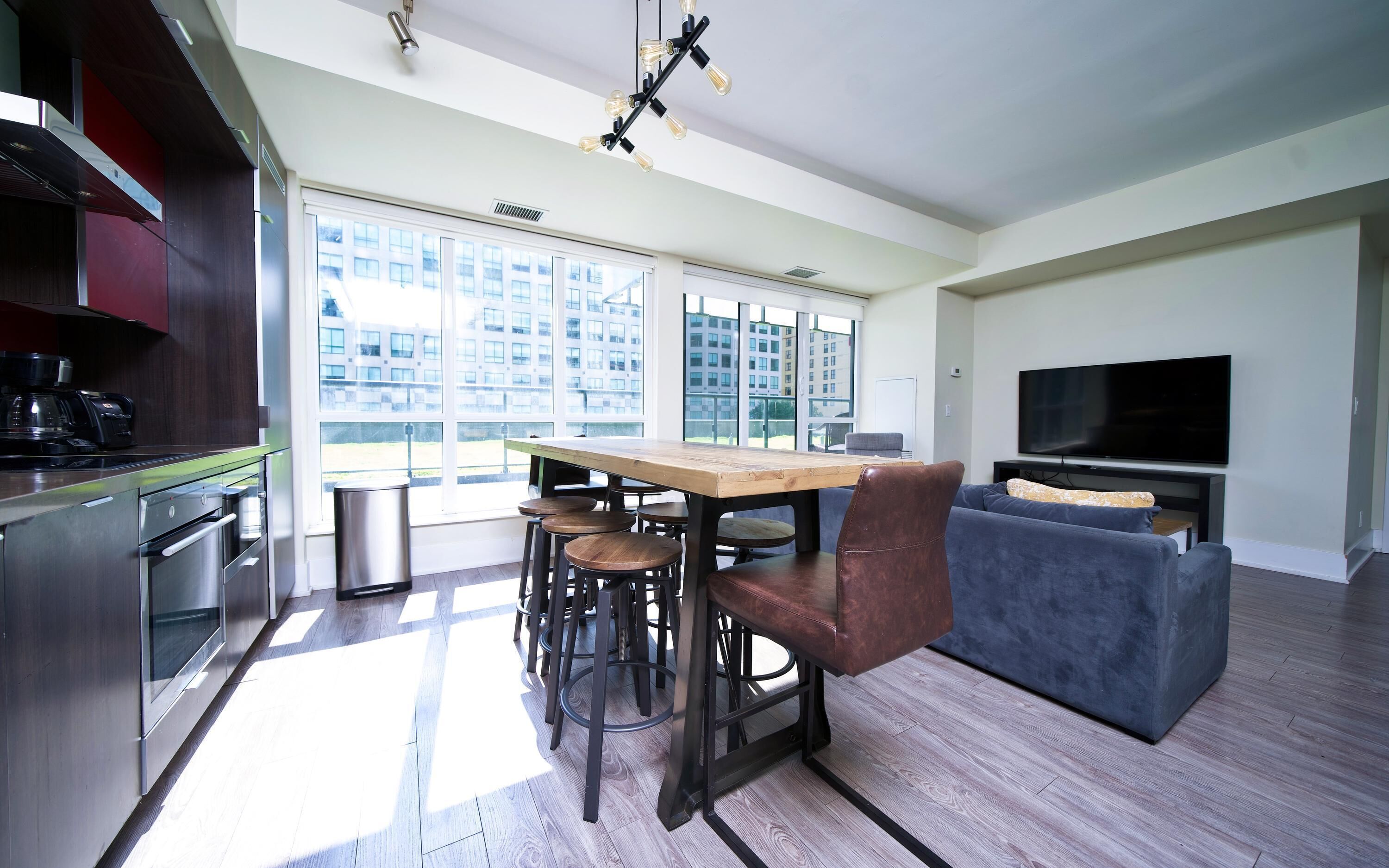 Deluxe Suite, 2 Bedrooms, Non Smoking | Private kitchen