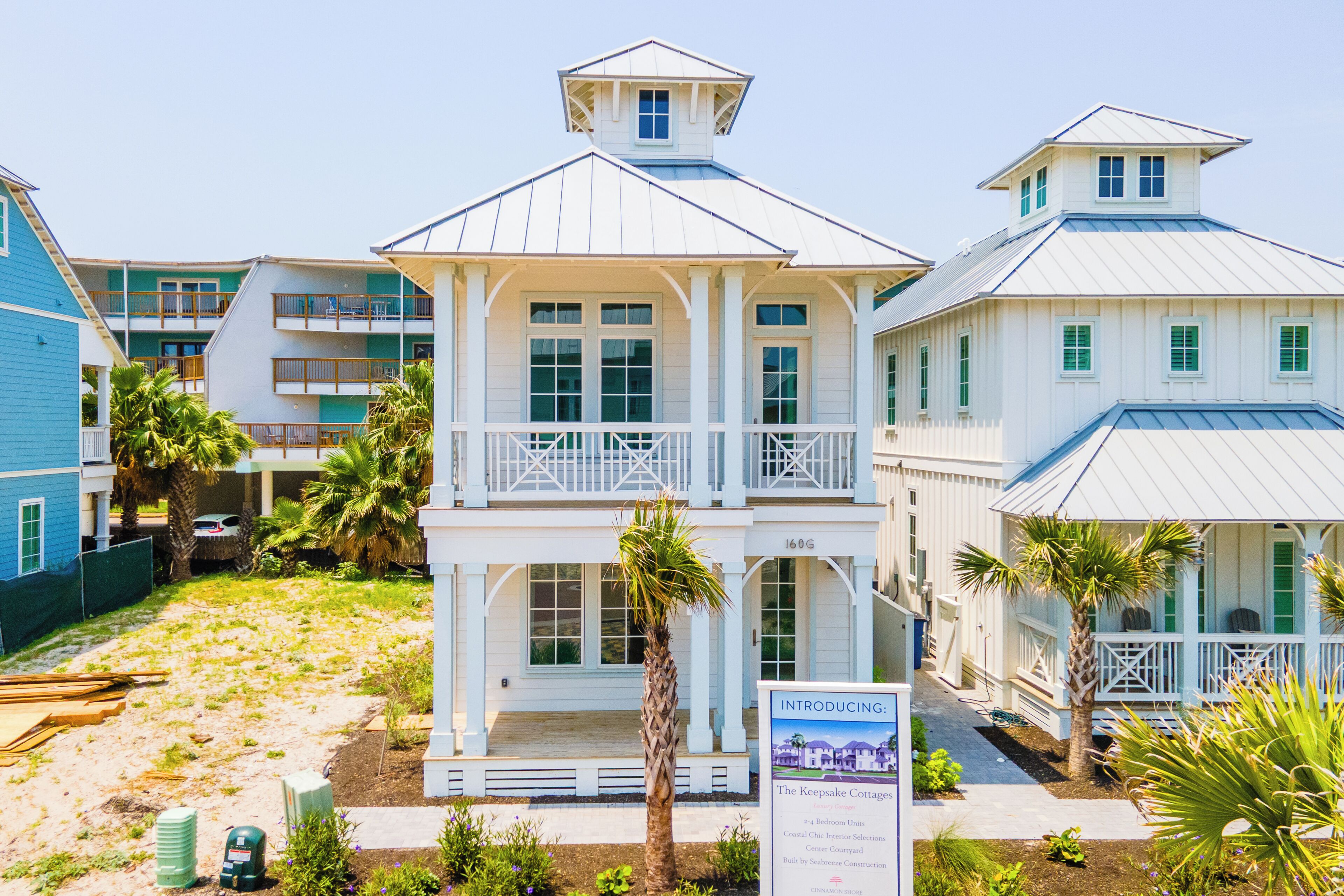 House (4 Bedrooms) | Exterior