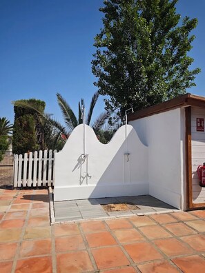 Property grounds - House with Terrace and Direct Access to Semi-Private Beach (Valencia)