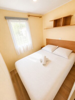 WiFi, bed sheets - Mobil-home tout confort Camping de l’Escale C43 terrasse, piscine & plages (Agde)