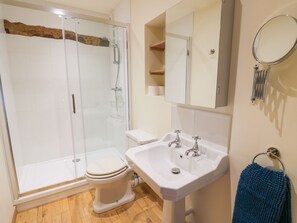 Shower - Ryepiece (Stratford-upon-Avon)