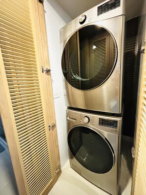 Interior - Oceanfront Apartment with Access to the Exclusive Beach Club (Cartagena)