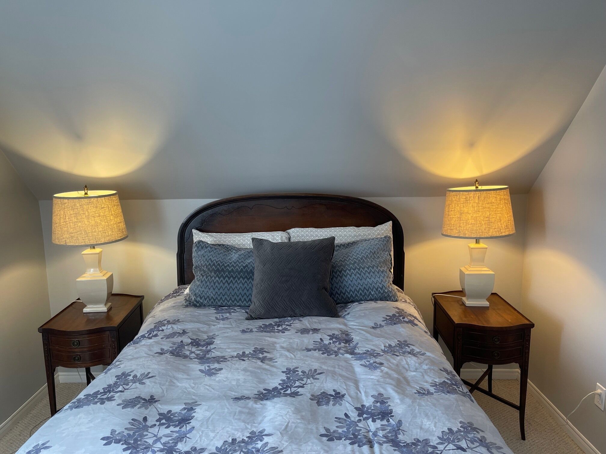 3 chambres, fer et planche à repasser, Wi-Fi, draps fournis