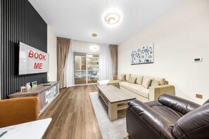 House - Free Housekeeping Visits During Your Stay - Stayshort - Chic 1BR Sleeps 2 in Dubai Marina Near Metro (Dubai)
