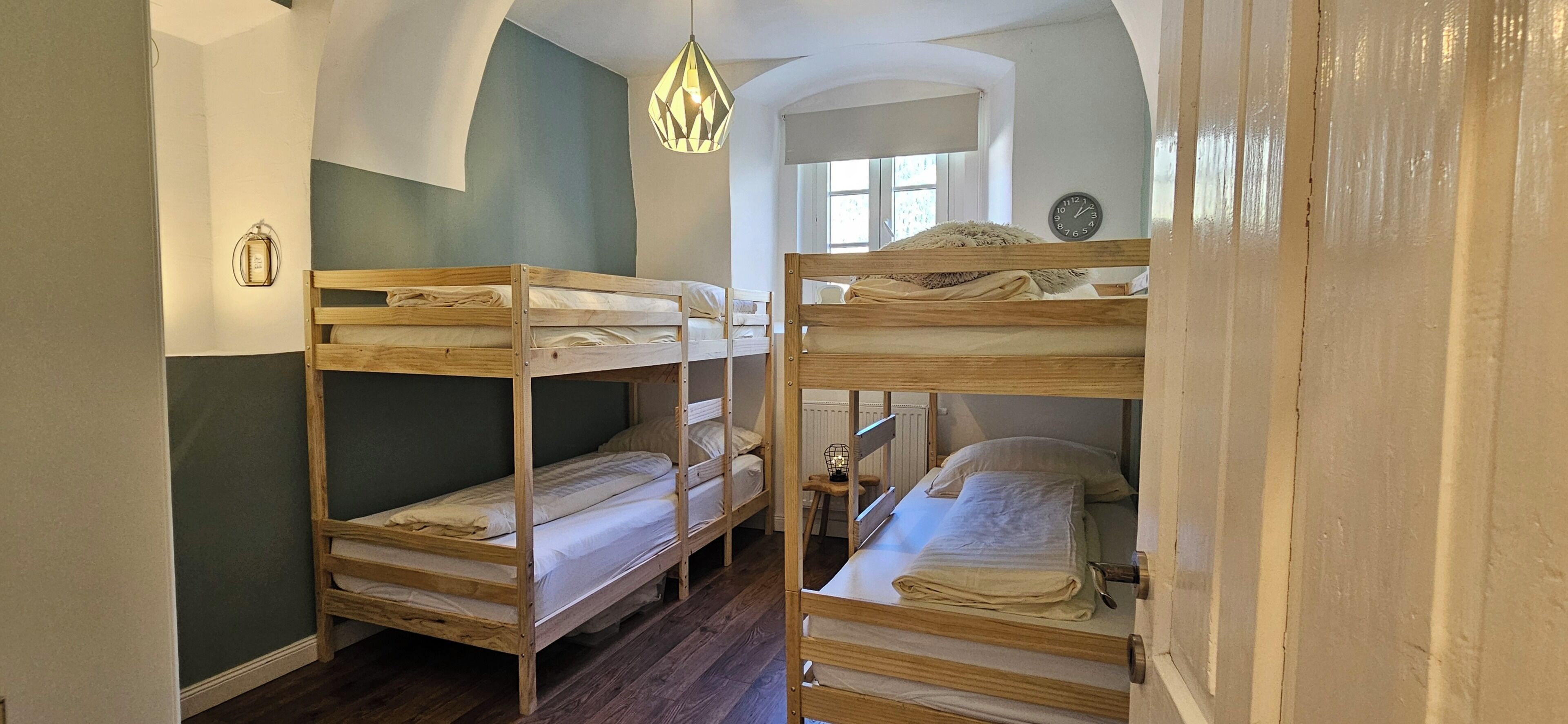 2 habitaciones, wifi gratis y ropa de cama 