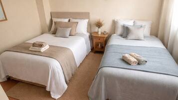 WiFi, bed sheets