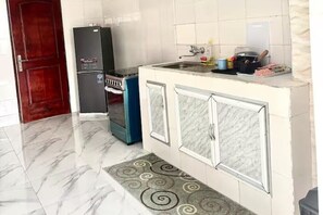 Private kitchen - Résidence au 2 Plateaux 3 Chambres (Abidjan)
