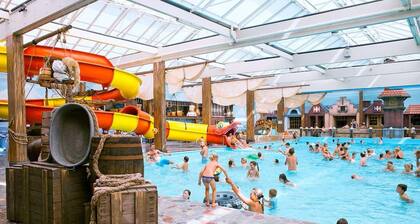 Chalet in Biddinghuizen, Pool Facilities