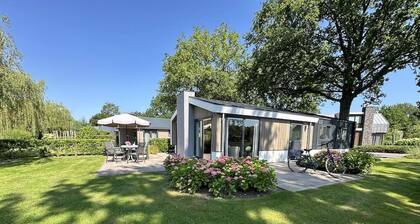 6-person Chalet in Biddinghuizen