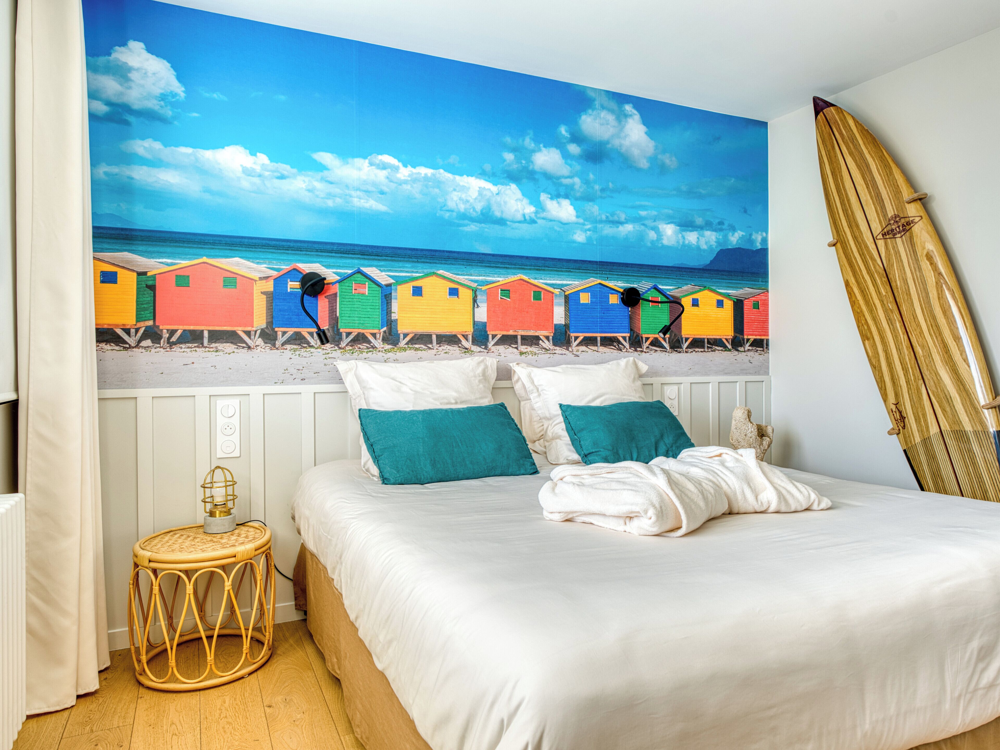 6 bedrooms, iron/ironing board, travel cot, WiFi
