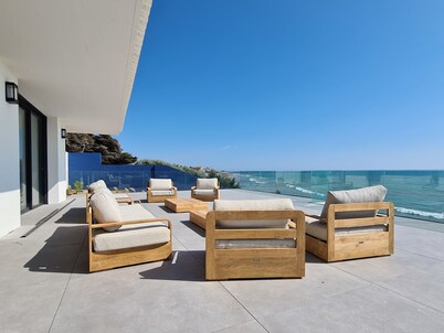 Villa Océans 5* : Oceanfront, Heated Pool, Jacuzzi & Sauna, 15 guests
