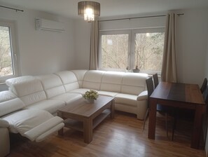 Living area - 3 room apartment first floor (Marienheide)