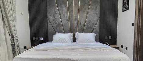 Deluxe Room, Balcony, City View