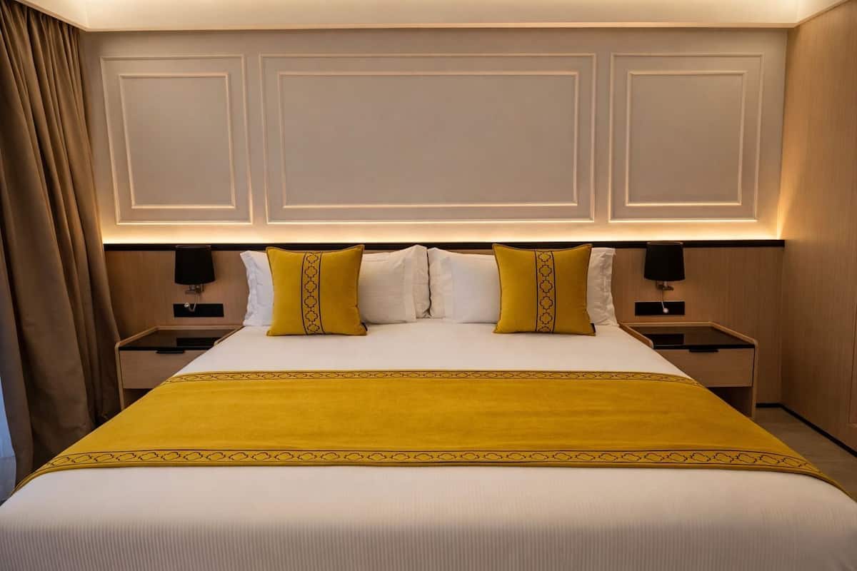 Phòng Suite Superior, ban công, quang cảnh sân vườn