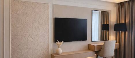 Suite superior, balcón, vista al patio