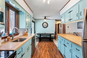 Microwave, oven, stovetop, dishwasher