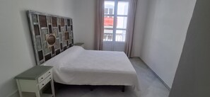 Room - Central Apartment in Seville (Sevilla)