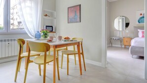 Ảnh chưa phân loại, 3 trong số 29 ảnh, nút