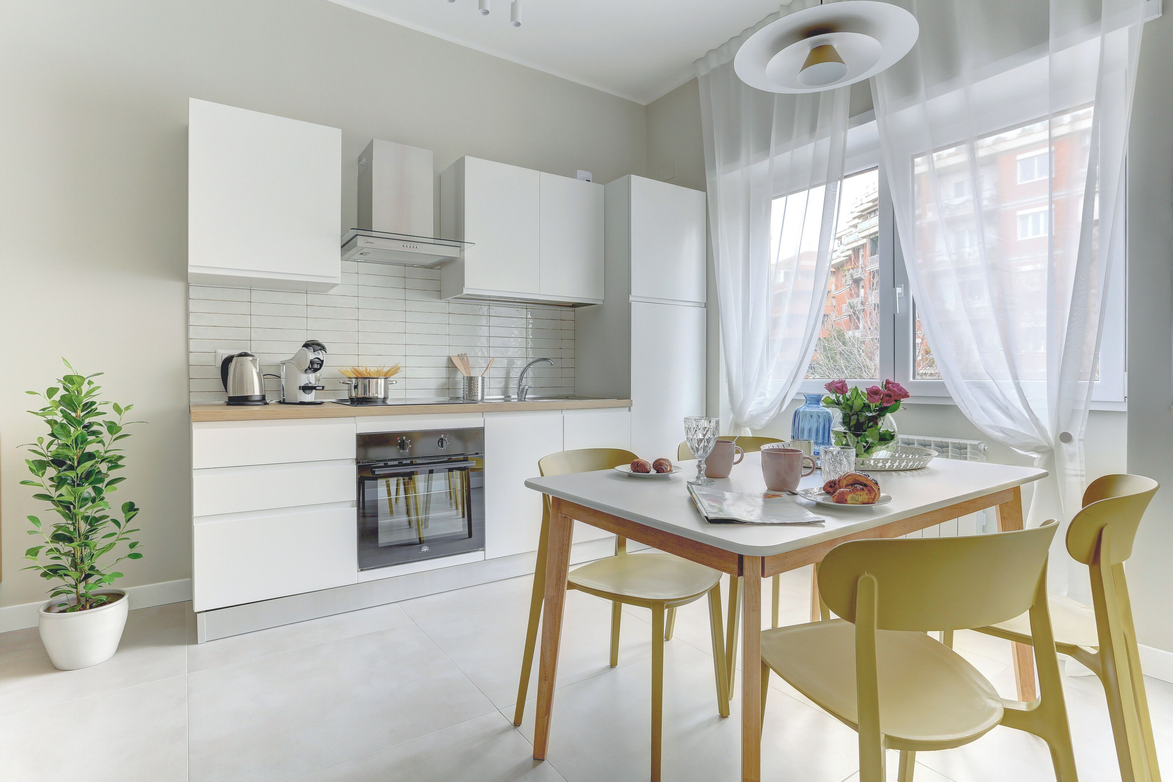 Apartamento conforto | Cozinha privada | Micro-ondas, fogão, cooktop, cadeirão de bebê