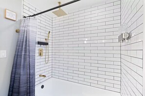 Shower, hair dryer, towels, soap - Spacious Chalet w/ Outdoor Bar, Firepit + Gameroom (Pocono Lake)