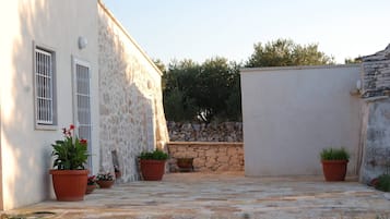 Khuôn viên nơi lưu trú