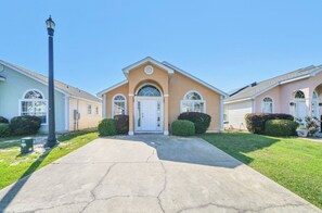 Exterior - ⭐2 Community Pools | Close to Beach | 3BR | Seagrass Way⭐ (Panama City Beach)
