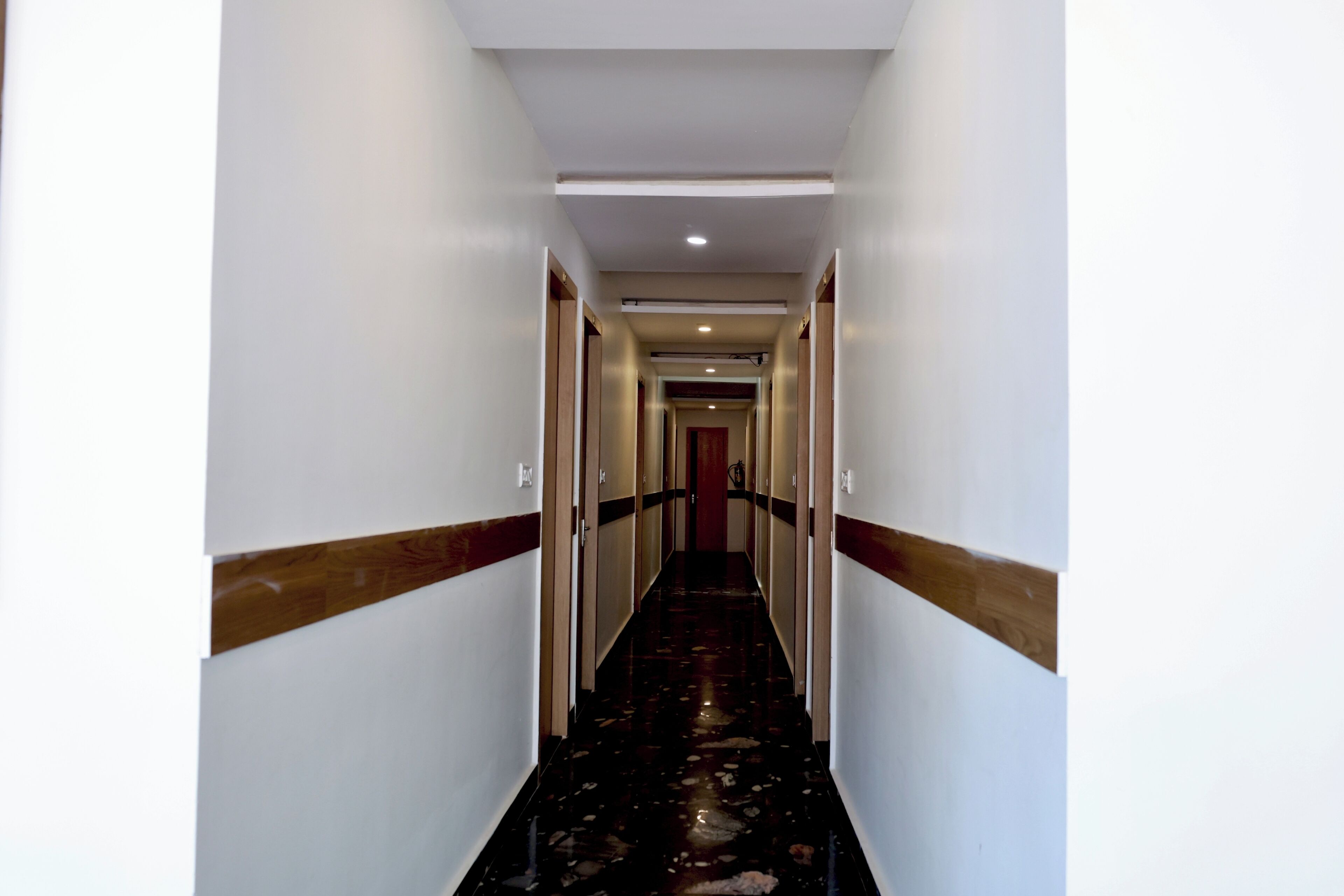 Deluxe Double Room, City View | Interior