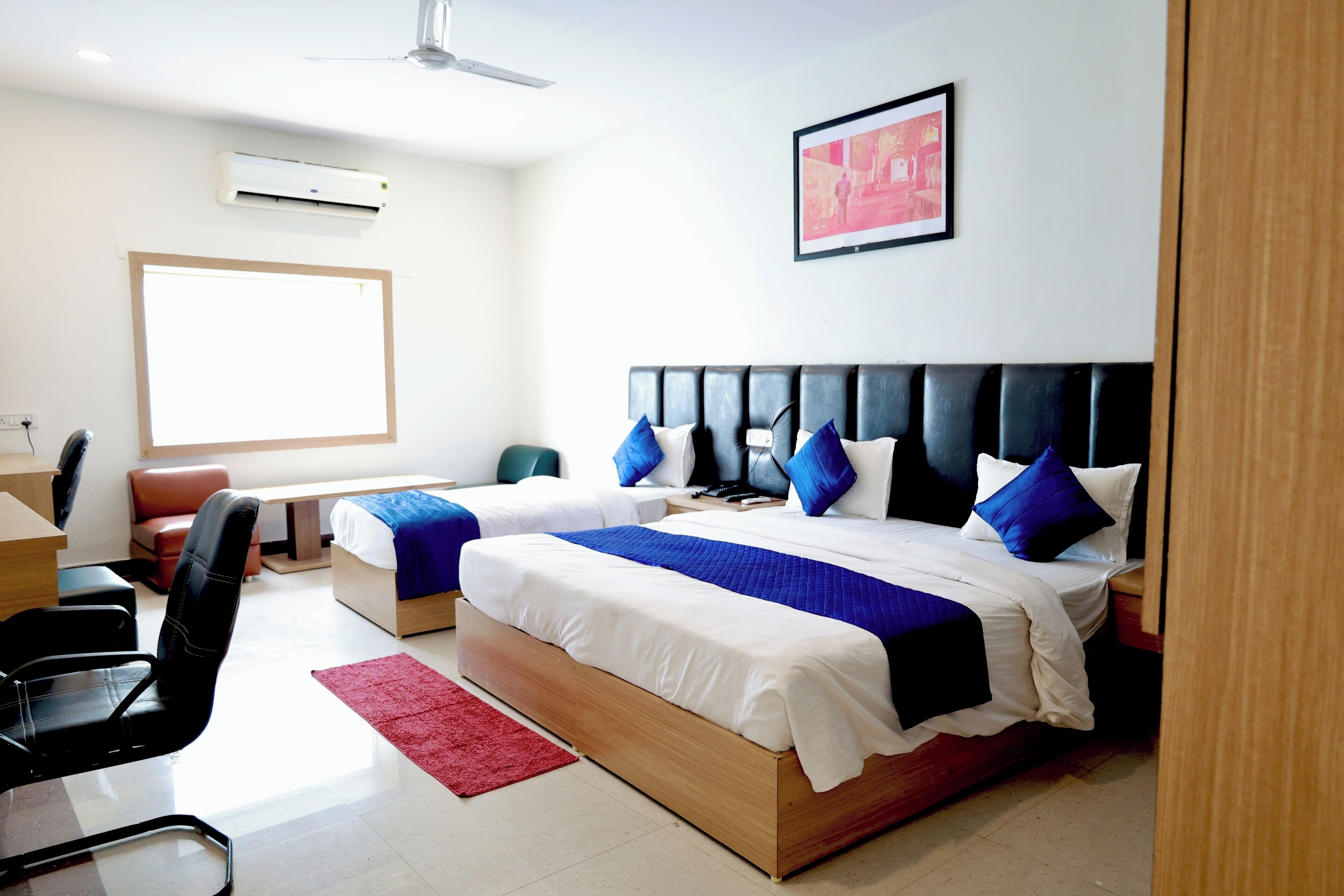 Deluxe Double Room, City View