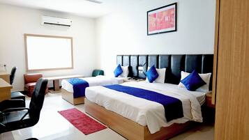 Deluxe Double Room, City View