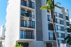 Exterior - Departamento en renta con alberca, totalmente equipado en Bucerías (Bucerías)