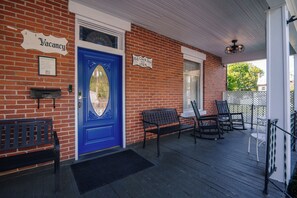 Property entrance - Old Clark Inn (Marlinton)