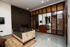 Familiekamer, balkon, uitzicht op stad