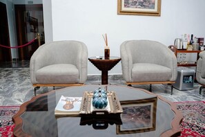 Familiekamer, balkon, uitzicht op stad | Lobby