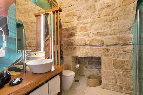 Bed and Breakfast 'Eclissi Suite' with Sea View and Air Conditioning