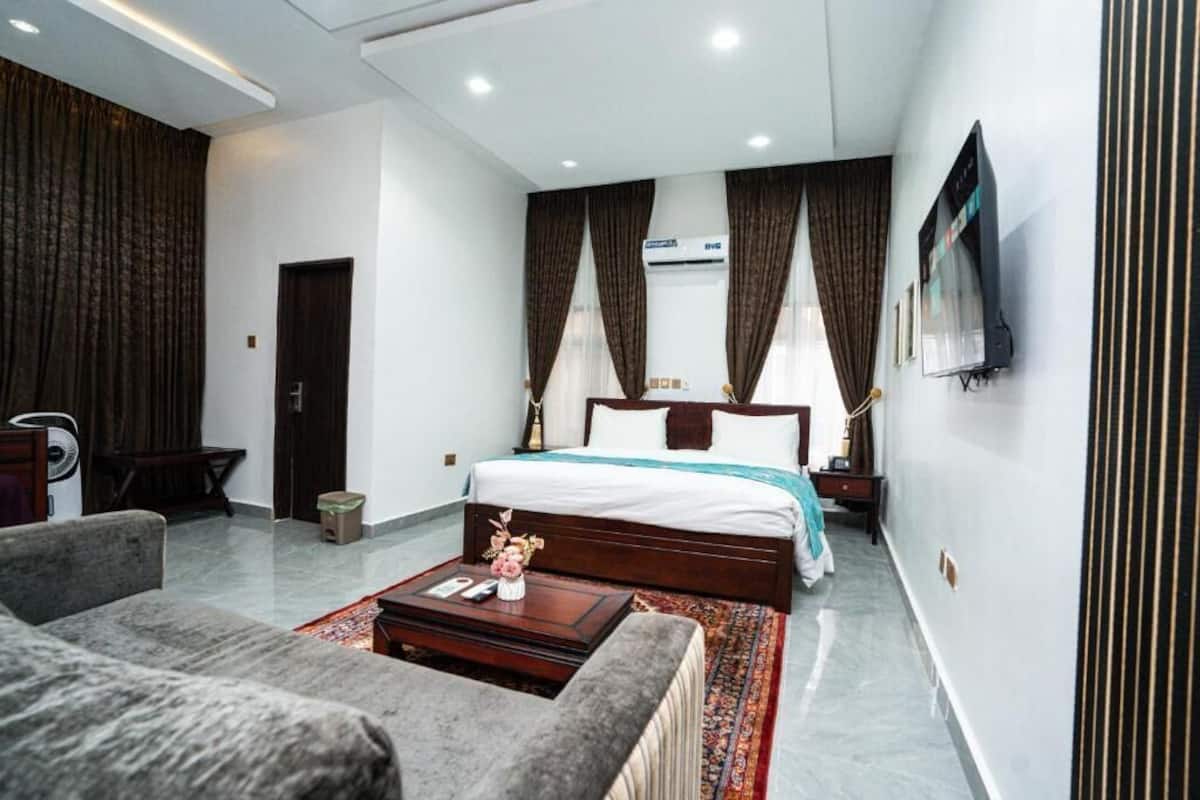 อีโคโนมีอพาร์ทเมนท์, ระเบียง, วิวเมือง