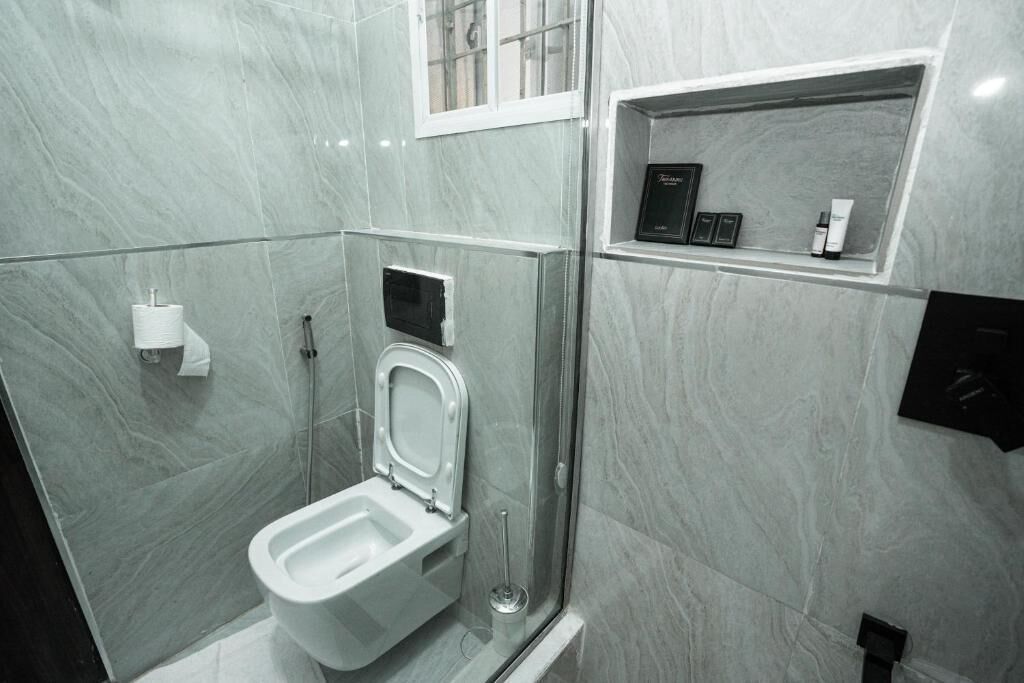 Economy Apartment, Balcony, City View | Bathroom