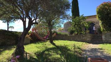 Enceinte de lâhĂ©bergement