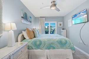 Signature Condo, 2 Bedrooms, Balcony | Individually decorated, individually furnished, iron/ironing board