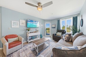 Signature Condo, 2 Bedrooms, Balcony | Living room - Grand Caribbean 117 (Orange Beach)