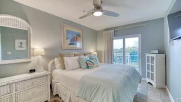 Signature Condo, 2 Bedrooms, Balcony