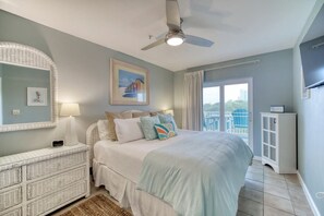 Signature Condo, 2 Bedrooms, Balcony