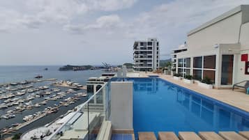 Piscina en la azotea