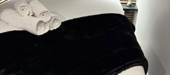 Modern studio close to Harry Potter, free parking